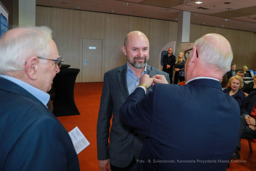 bs_220409_6508.jpg-Targ Branżowe, Majchrowski, Optyczna Wiosna 2022  Autor: B. Świerzowski