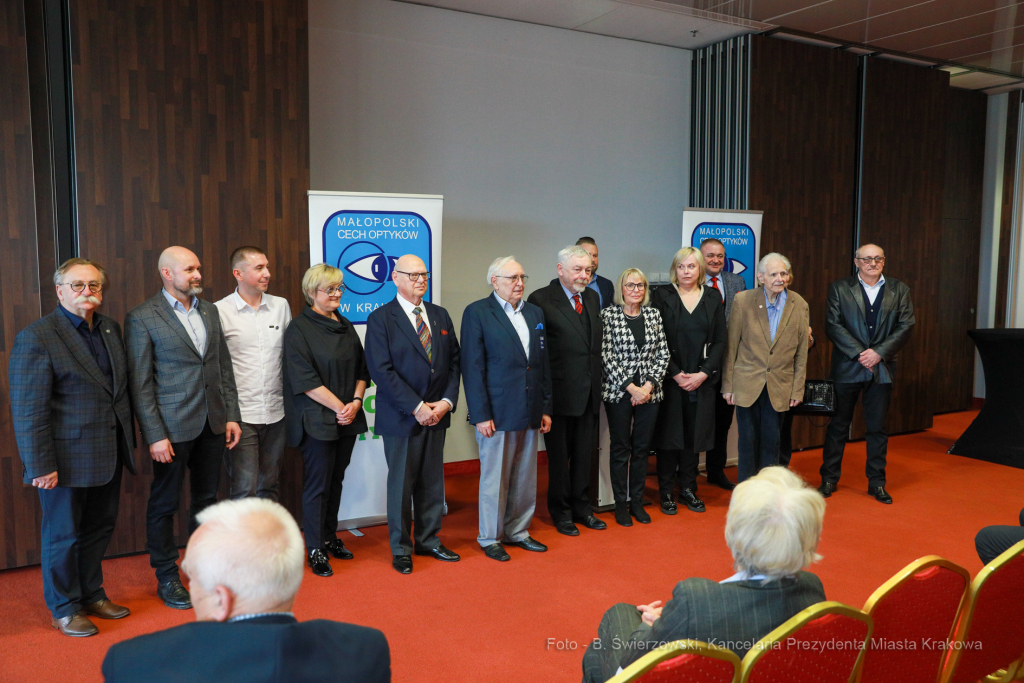 bs_220409_6550.jpg-Targ Branżowe, Majchrowski, Optyczna Wiosna 2022  Autor: B. Świerzowski