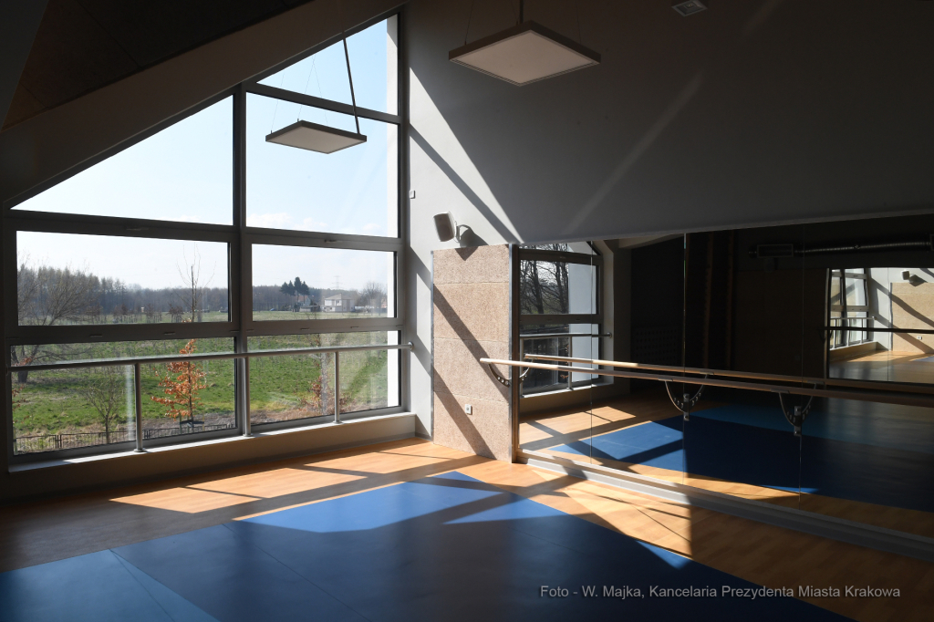 088jpg.jpg-hali sportowej przy Szkole Podstawowej nr 74, ul. Branicka  Autor: W. Majka