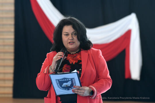 1414jpg.jpg-hali sportowej przy Szkole Podstawowej nr 74, ul. Branicka