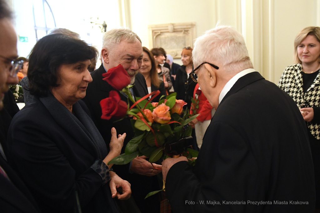 2121jpg.jpg-Odnowienie po pięćdziesięciu latach doktoratu prof. Antoniego Jackowskiego  Autor: W. Majka