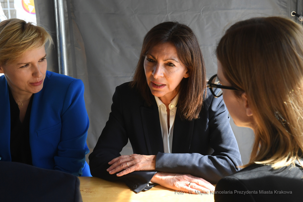 3232jpg.jpg-Mer Paryża Panią Anne Hidalgo  Autor: W. Majka