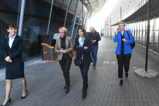 3737jpg.jpg-Mer Paryża Panią Anne Hidalgo