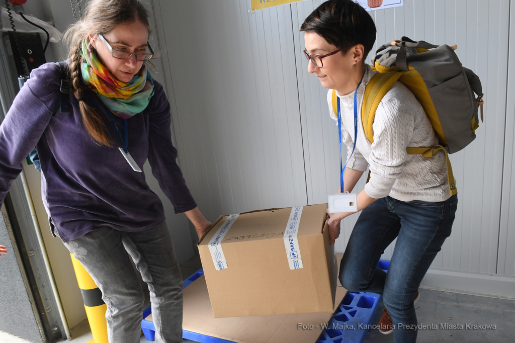 2020jpg.jpg-Wielkanocna pomoc mieszkańców Krakowa dla Polaków we Lwowie  Autor: W. Majka