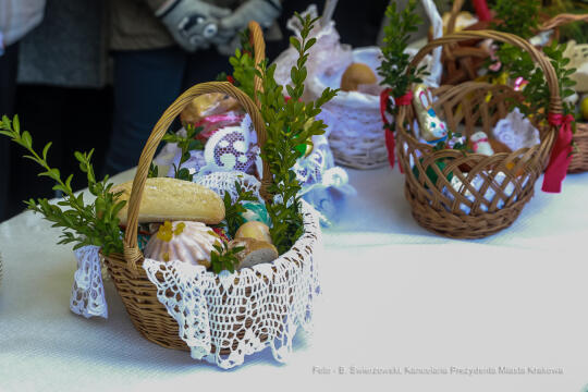 bs_220416_7160.jpg-Święcenie, Majchrowski, Jędraszewski, Dziwisz