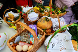 bs_220416_7175.jpg-Święcenie, Majchrowski, Jędraszewski, Dziwisz