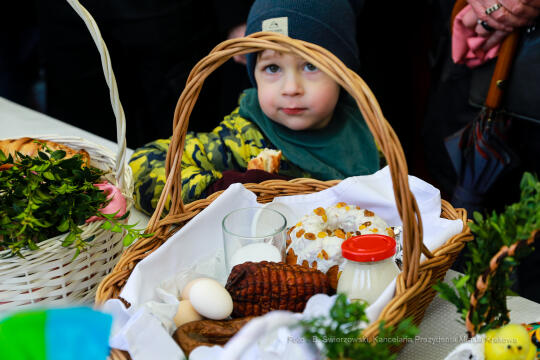 bs_220416_7179.jpg-Święcenie, Majchrowski, Jędraszewski, Dziwisz