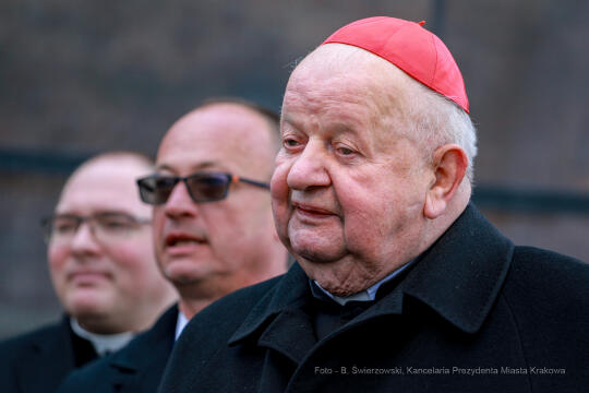 bs_220416_7238.jpg-Święcenie, Majchrowski, Jędraszewski, Dziwisz