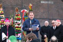 bs_220416_7288.jpg-Święcenie, Majchrowski, Jędraszewski, Dziwisz