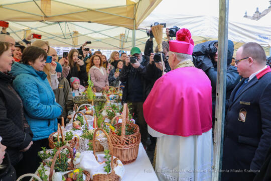 bs_220416_7395.jpg-Święcenie, Majchrowski, Jędraszewski, Dziwisz