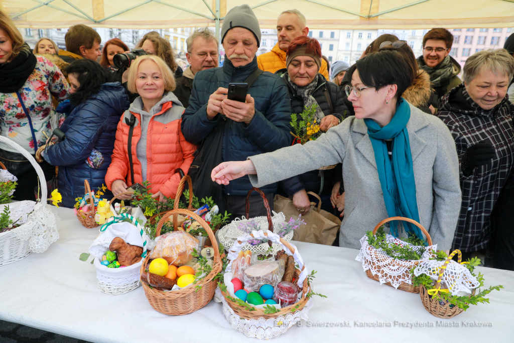 bs_220416_7452.jpg-Święcenie, Majchrowski, Jędraszewski, Dziwisz  Autor: B. Świerzowski