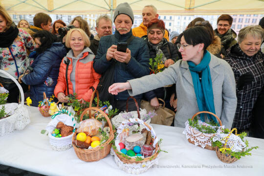 bs_220416_7452.jpg-Święcenie, Majchrowski, Jędraszewski, Dziwisz