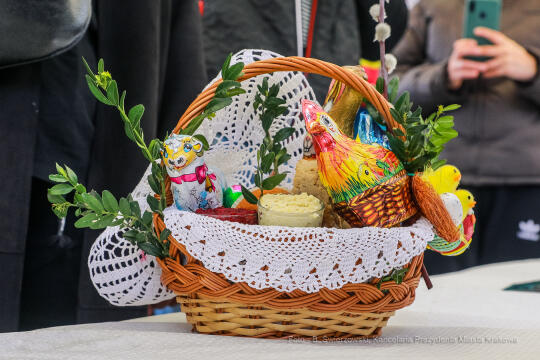 bs_220416_7497.jpg-Święcenie, Majchrowski, Jędraszewski, Dziwisz