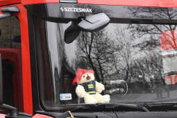 033jpg.jpg-Wręczenie promes oraz decyzji o przyznaniu świadczeń ratowniczych,