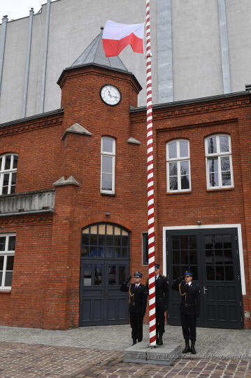 1212jpg.jpg-Wręczenie promes oraz decyzji o przyznaniu świadczeń ratowniczych,