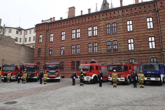 2121jpg.jpg-Wręczenie promes oraz decyzji o przyznaniu świadczeń ratowniczych,