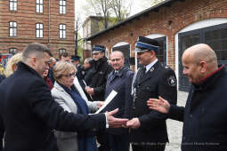 2727jpg.jpg-Wręczenie promes oraz decyzji o przyznaniu świadczeń ratowniczych,