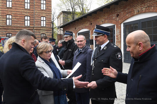 2727jpg.jpg-Wręczenie promes oraz decyzji o przyznaniu świadczeń ratowniczych,