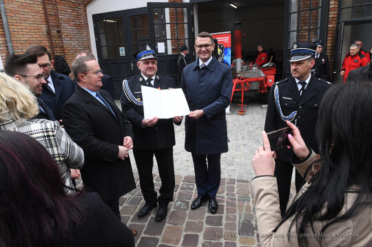 2929jpg.jpg-Wręczenie promes oraz decyzji o przyznaniu świadczeń ratowniczych,