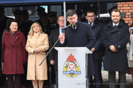 4141jpg.jpg-Wręczenie promes oraz decyzji o przyznaniu świadczeń ratowniczych,