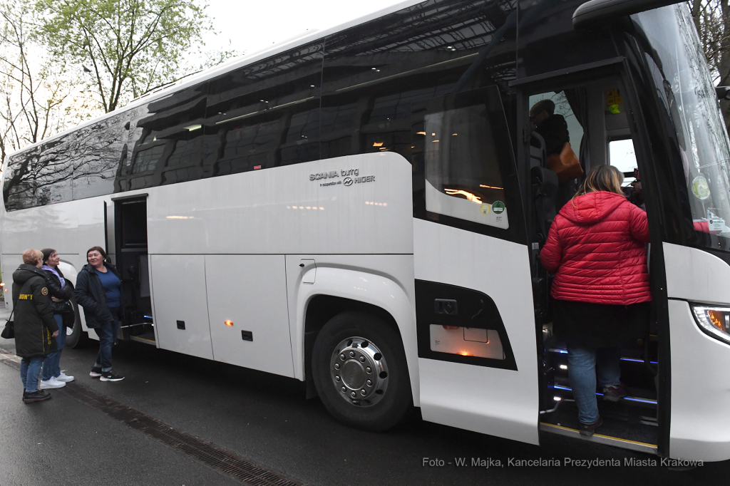 1111jpg.jpg-Wyjazd uchodźców ukraińskich z Krakowa  Autor: W. Majka