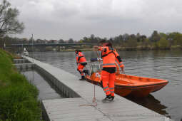 044jpg.jpg-Otwarcie pierwszego w Krakowie slipu do wodowania i wyciągania