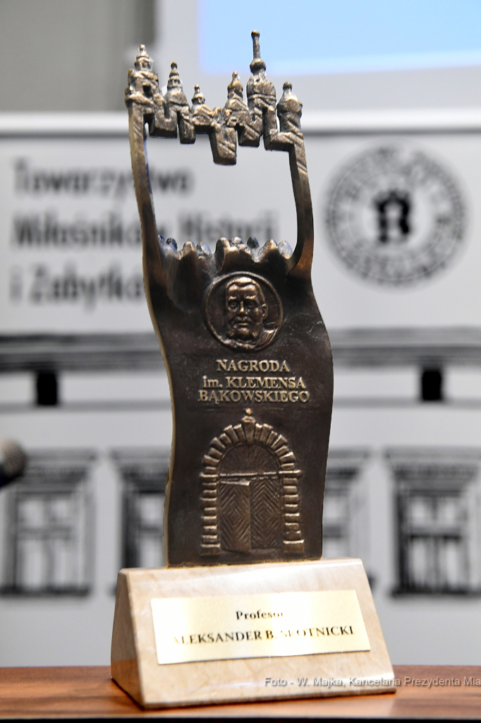 011jpg.jpg-Nagroda im. Klemensa Bąkowskiego dla prof. Aleksandra Skotnickiego  Autor: W. Majka