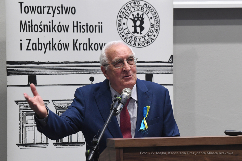 2222jpg.jpg-Nagroda im. Klemensa Bąkowskiego dla prof. Aleksandra Skotnickiego  Autor: W. Majka