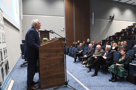 2323jpg.jpg-Nagroda im. Klemensa Bąkowskiego dla prof. Aleksandra Skotnickiego