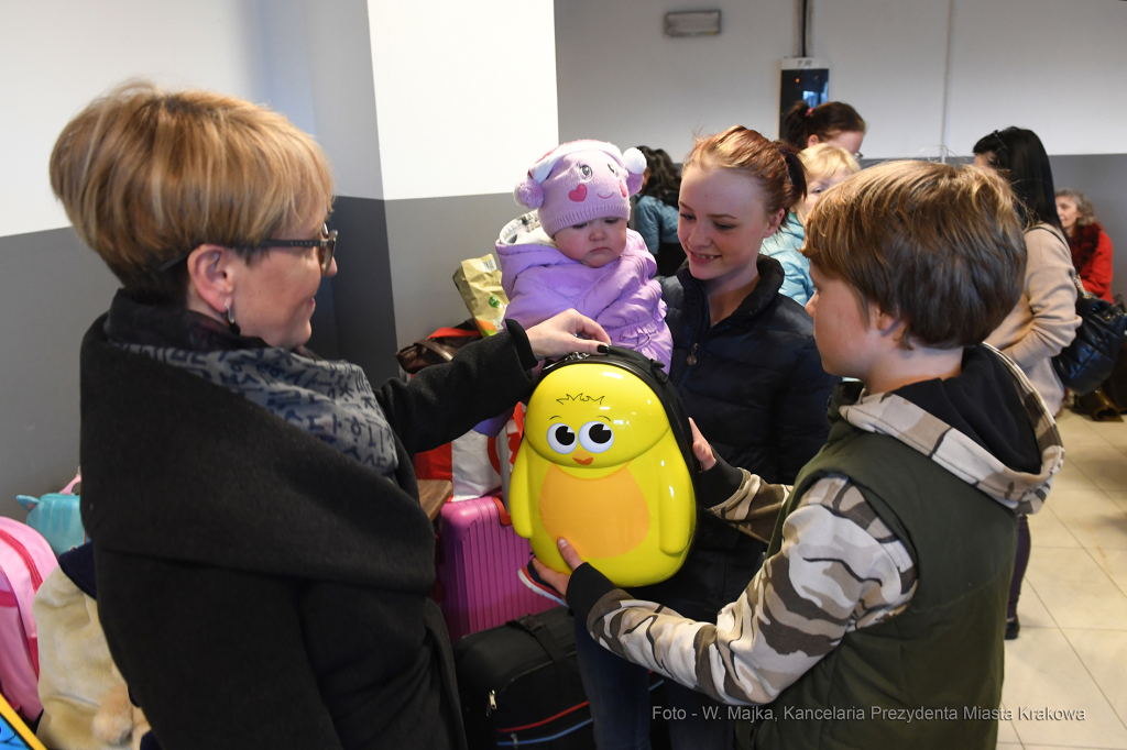 1212jpg.jpg-Wyjazd uchodźców ukraińskich do Innsbrucka  Autor: W. Majka