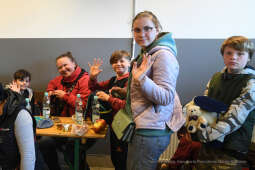 1515jpg.jpg-Wyjazd uchodźców ukraińskich do Innsbrucka