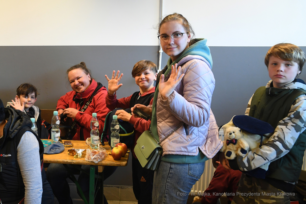 1515jpg.jpg-Wyjazd uchodźców ukraińskich do Innsbrucka  Autor: W. Majka