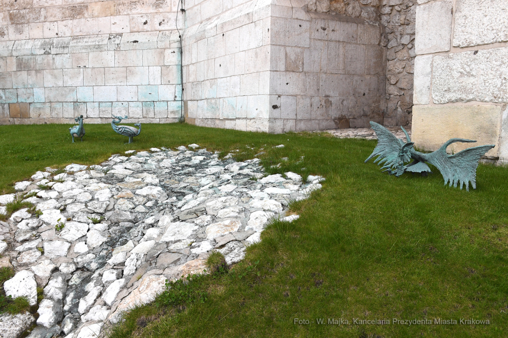 066jpg.jpg-Otwarcie wystawy „Smoczy Ogród. Bronisław Chromy na Wawelu”  Autor: W. Majka