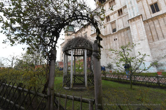 1010jpg.jpg-Otwarcie wystawy „Smoczy Ogród. Bronisław Chromy na Wawelu”