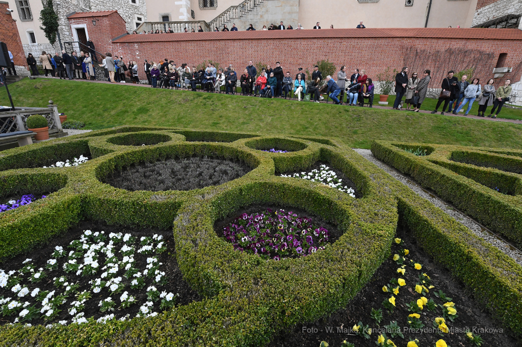 1616jpg.jpg-Otwarcie wystawy „Smoczy Ogród. Bronisław Chromy na Wawelu”  Autor: W. Majka