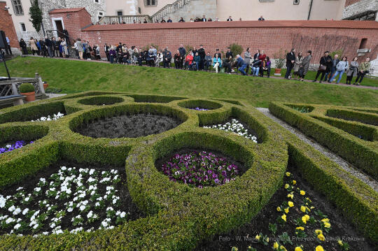 1616jpg.jpg-Otwarcie wystawy „Smoczy Ogród. Bronisław Chromy na Wawelu”