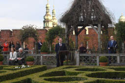 2222jpg.jpg-Otwarcie wystawy „Smoczy Ogród. Bronisław Chromy na Wawelu”