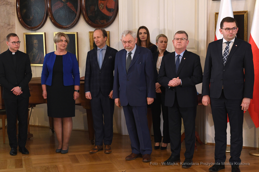 022jpg.jpg-Uroczystość wręczenia Orderu Orła Białego Adamowi Macedońskiemu  Autor: W. Majka