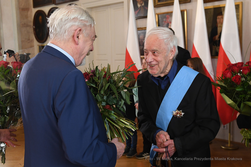 1515jpg.jpg-Uroczystość wręczenia Orderu Orła Białego Adamowi Macedońskiemu  Autor: W. Majka