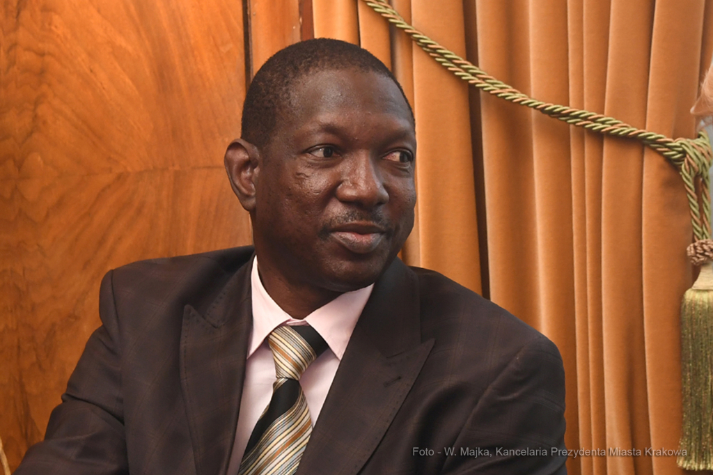 055jpg.jpg-Dyrektor Biura Wysokiego Komisarza Narodów  Autor: W. Majka