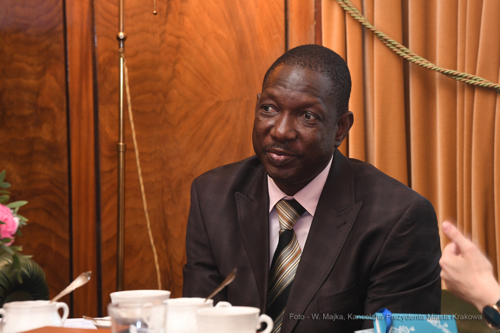 077jpg.jpg-Dyrektor Biura Wysokiego Komisarza Narodów  Autor: W. Majka