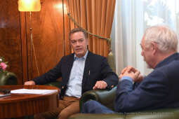 011jpg.jpg-Spotkanie z Sekretarzem Generalnym OWHC Mikhaëlem De Thyse