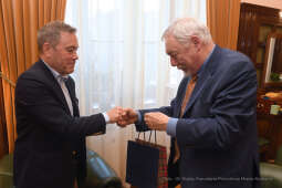 055jpg.jpg-Spotkanie z Sekretarzem Generalnym OWHC Mikhaëlem De Thyse