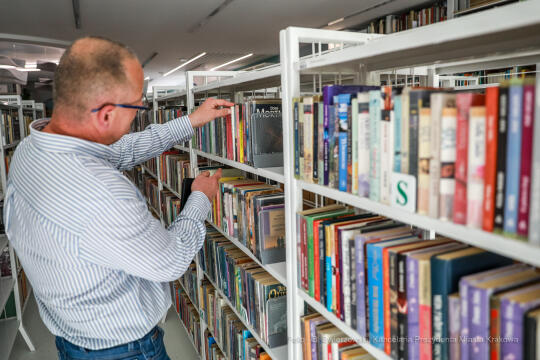 bs_220509_2973.jpg-Biblioteka, otwarcie, Olesiak, Komarewicz