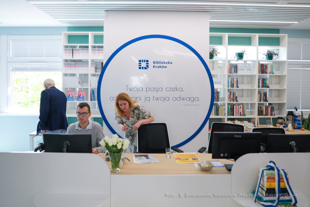 bs_220509_2981.jpg-Biblioteka, otwarcie, Olesiak, Komarewicz  Autor: B. Świerzowski