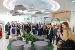 bs_220509_3090.jpg-Biblioteka, otwarcie, Olesiak, Komarewicz