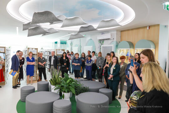 bs_220509_3090.jpg-Biblioteka, otwarcie, Olesiak, Komarewicz