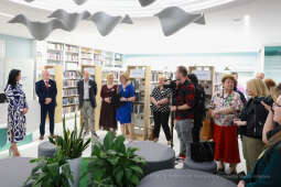 bs_220509_3140.jpg-Biblioteka, otwarcie, Olesiak, Komarewicz