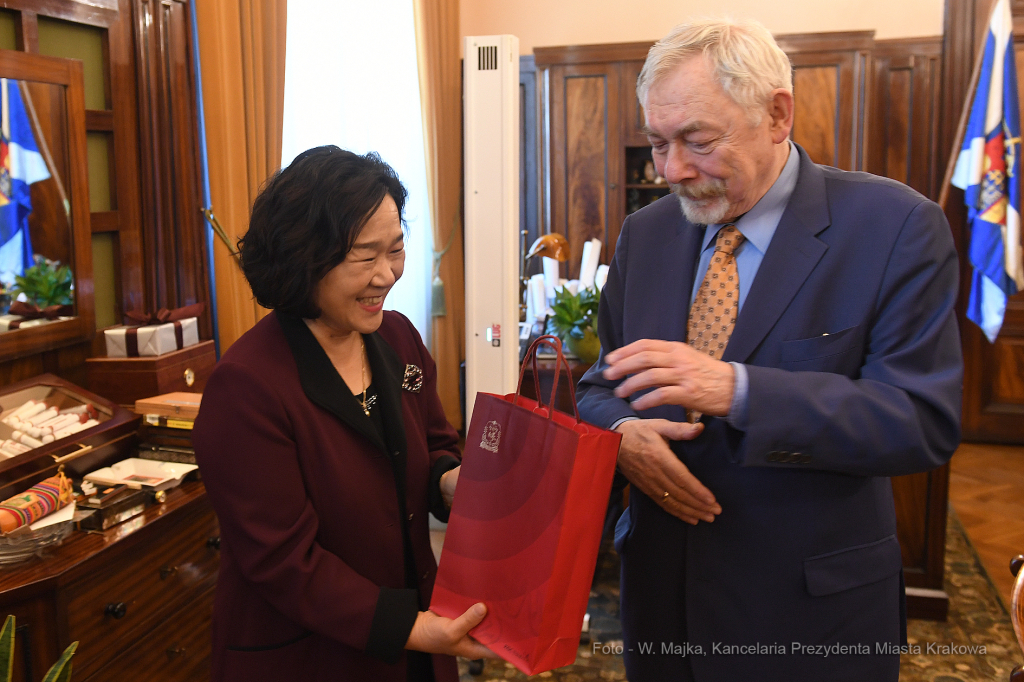 1818jpg.jpg-powstanie placówki opiekuńczo- wychowawczej dla sierot wojennych z Ukrainy  Autor: W. Majka