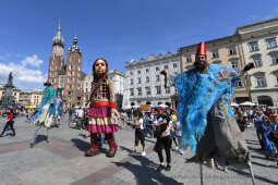 1616jpg.jpg-spotkanie z Little Amal, w ramach międzynarodowej inicjatywy kulturalno-charytatywnej